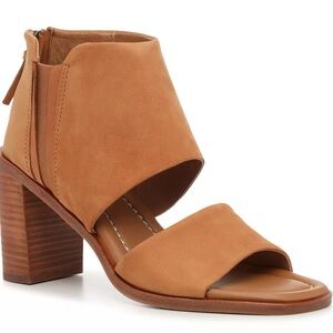 Sofft Sinclair Sandal Women's Tan Block Heel Sandals